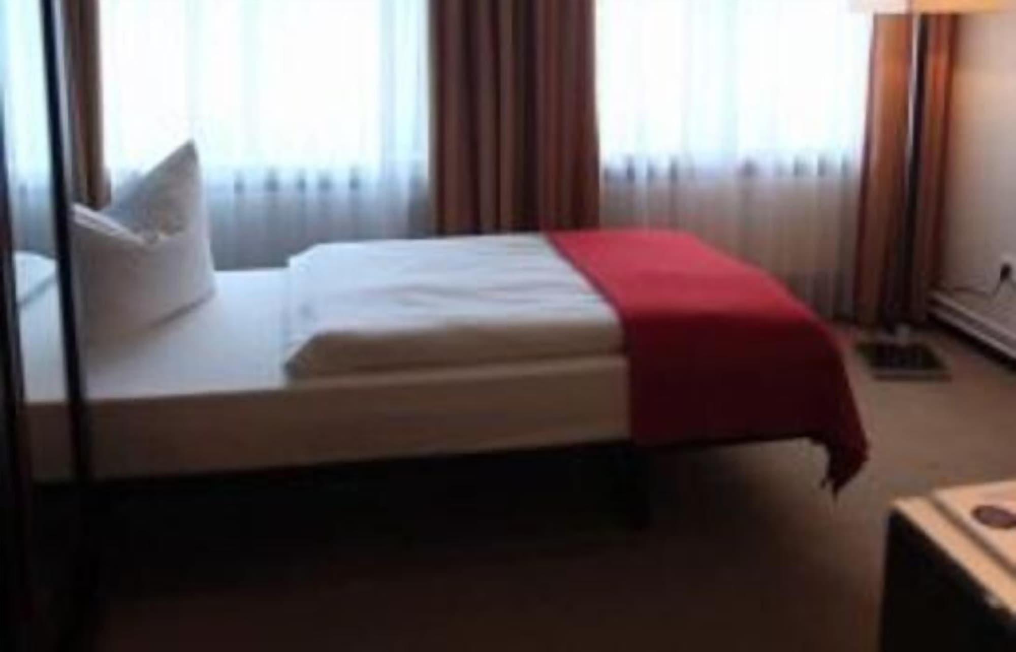 Daemeritzseehotel Берлин Экстерьер фото